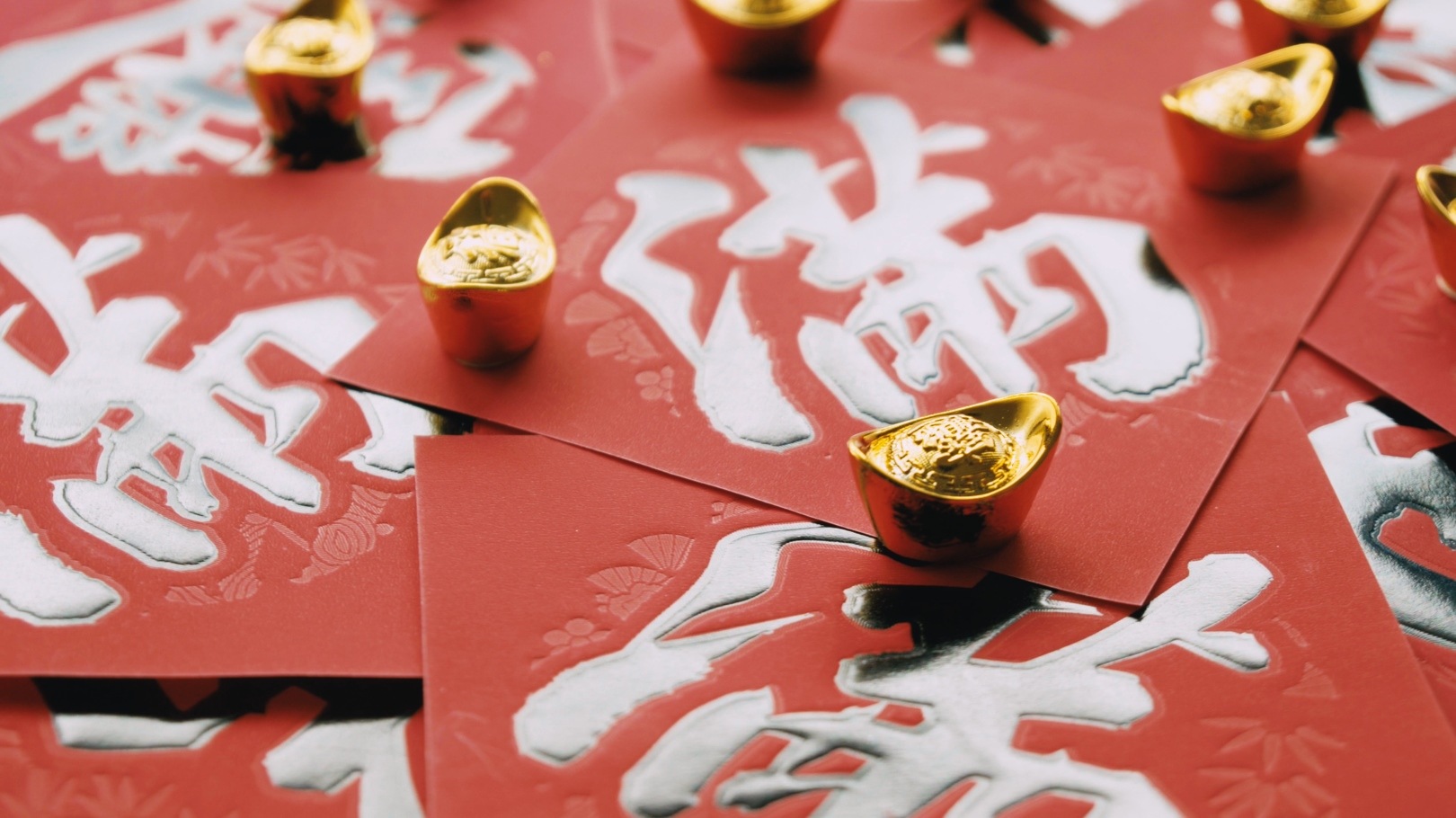 Singlife Singapore invites feng shui master, Eric Lim, to provide exclusive insights into what the next 12 months hold for Money Banter readers